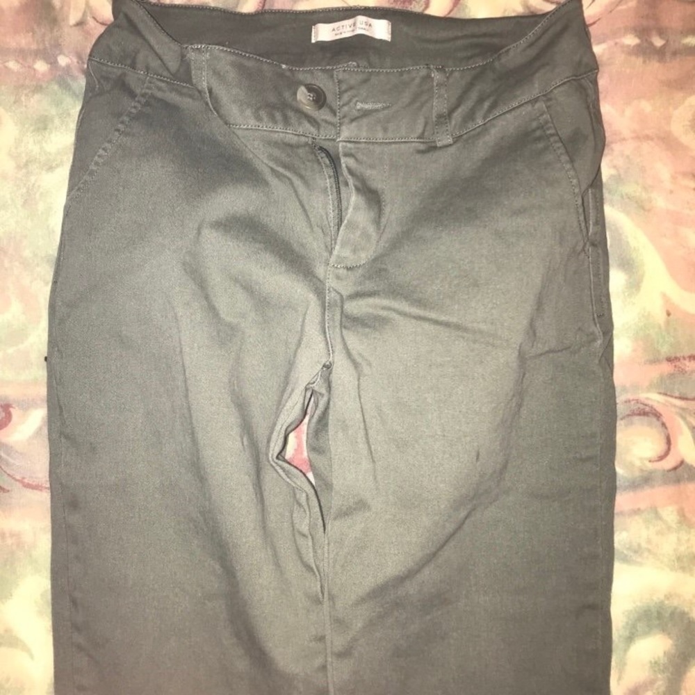clothes - Picture 7 of 7